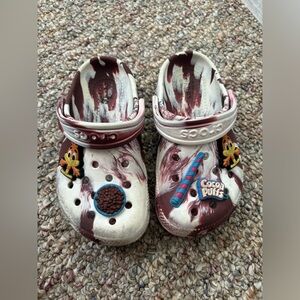 Coco puffs crocs size 10C